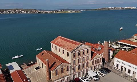 ZEYTİN, SANAYİ VE LİMAN KENTİ AYVALIK