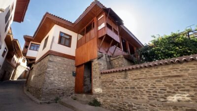İzmir Büyükşehir Belediyesi’nin kültürel mirasın korunmasına yönelik farkındalığı artırmak amacıyla