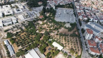 İzmir Büyükşehir Belediyesi, yıllardır atıl durumda bulunan Aliberti Köşkü ve