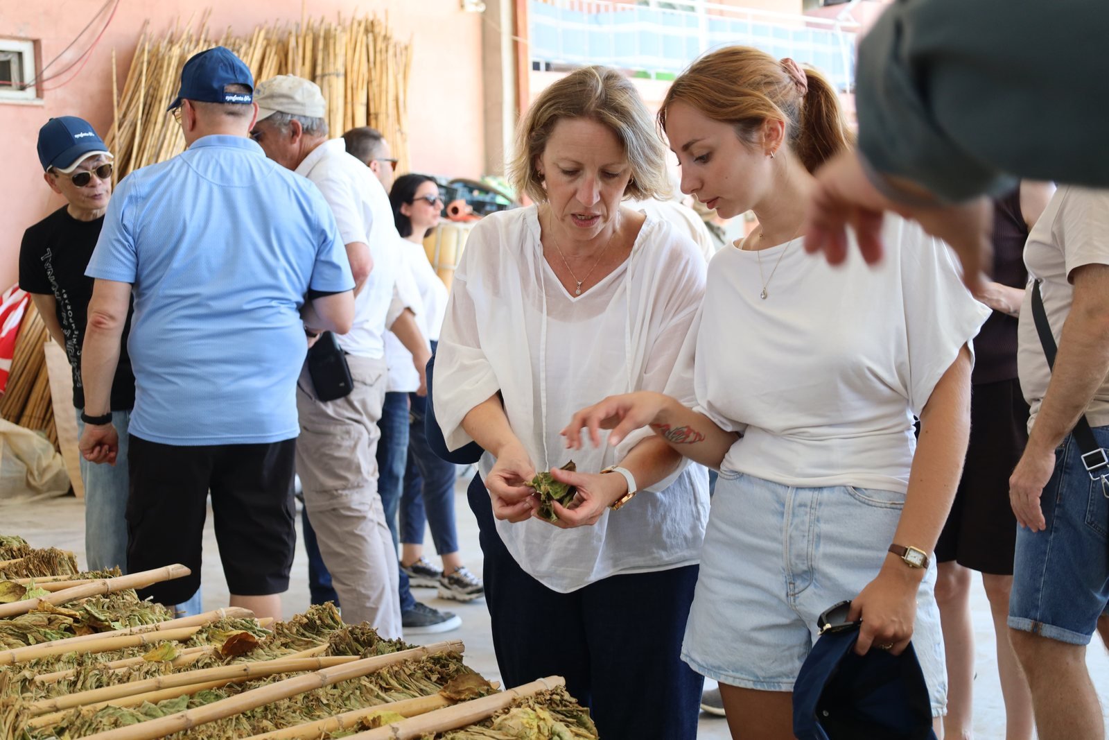 Ege Tütün İhracatçıları Birliği (ETİB) ev sahipliğinde ve İzmir Ticaret