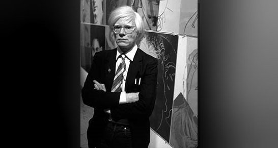 Enformasyon çağında Andy Warhol'un sanatı ve gündelik hayatla ilişkisi.
