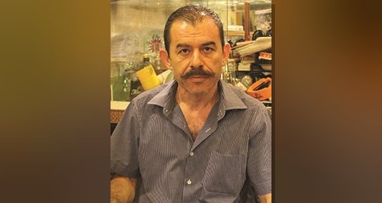 Retro ve vintage parçalara ilgi duyanlar için Kemeraltı'nda eski eşya
