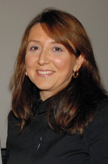 Arzu Berk yazar fotoğrafı
