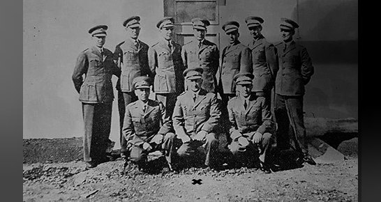 Hava Kuvvetleri'nin 1934'te gerçekleştirdiği İzmir-Atina-Selanik-İstanbul-İzmir uçuş seferinin öyküsü.