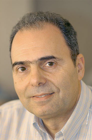Avram Ventura yazar fotoğrafı