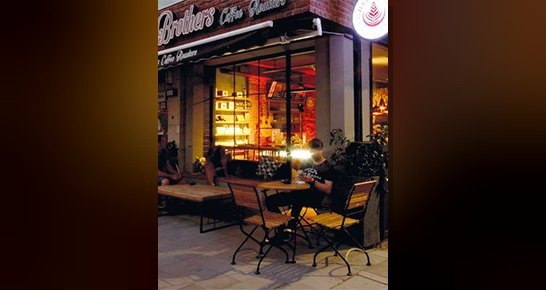 Brothers Coffee Roasters, zincirlerin dışında kahveye emek veren, farklı kahve