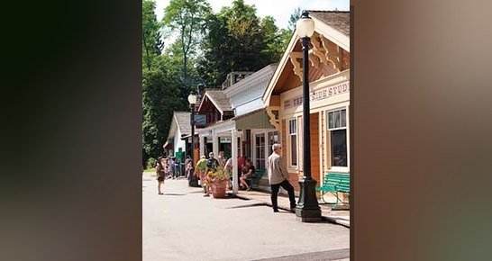 Kanada'nın Vancouver kentinde tarihini yaşatan Burnaby Village Museum ve İzmir