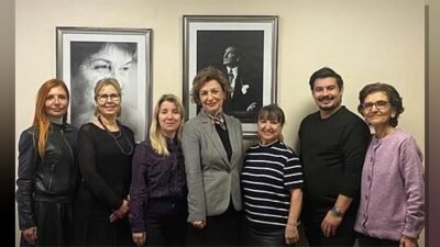Geleceğe ışık tutan çalışmalarıyla Çağdaş Yaşamı Destekleme Derneği Kafe Kariyer'de.