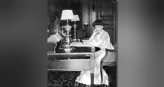1888'de İzmir'e gelen yazar Edith Wharton'ın Frenk Caddesi'nden başlayan gezi
