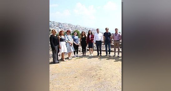 Smyrna'nın UNESCO Dünya Mirası adaylık süreci Bayraklı'da uzmanların katılımıyla konuşuldu.