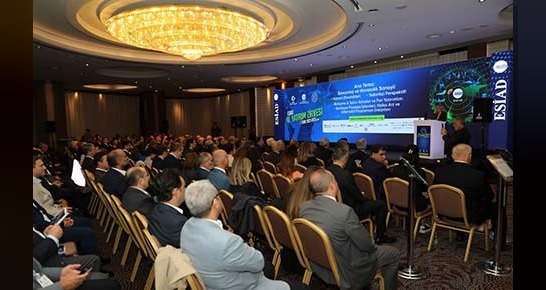 Savunma ve havacılık temasıyla düzenlenen ESİAD 4. Yatırım Zirvesi, Ege'nin