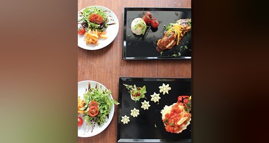 Figüran Cafe, Bornova'da dört ortağın açtığı, Yeşilçam yıldızlarıyla süslü nostaljik