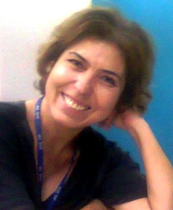 Hasibe Özdemir yazar fotoğrafı
