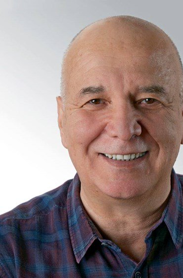 Hakkı Kesirli yazar fotoğrafı
