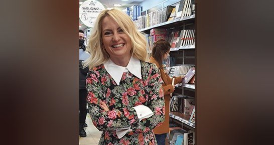 Burcu Alşan, ilk romanı Derinde Saklı'yı ve yakında çıkacak ikinci
