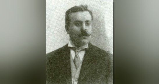 İzmir doğumlu asker ve yazar Raif Necdet Kestelli'nin hayatı.