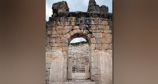 Burdur Gölhisar'daki Kibyra antik kentinde opus sectile tekniğiyle yapılmış eşsiz