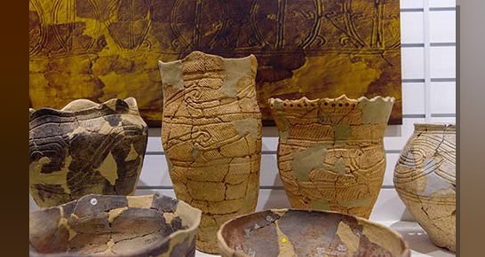 Kırılan eşyaları altınla onararak değerlendiren Japon onarım geleneği Kintsugi sanatı.