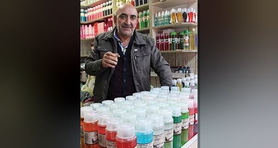 Kolonyalar şehri İzmir'de üç kuşaktır kolonya üreten Tarihi Kemeraltı Kolonyacısı.