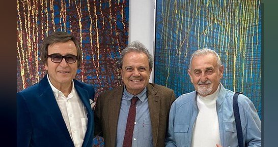 Küratör ve yazar İbrahim Karaoğlu, sanatın bireysel ve toplumsal iyileştirici