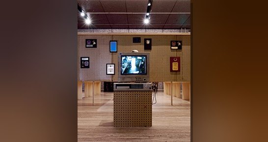 Fondazione Prada'nın 2015'te Milano'da açtığı kalıcı modern sanat müzesi ve