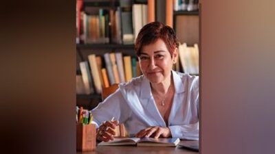 Sabâ Altınsay'ın Girit'ten Anadolu'ya uzanan mübadil ailelerin hikâyesini anlatan romanı
