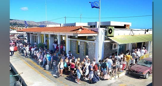 Yurt dışı çıkış harcının 150 TL'den 3 bin TL'ye çıkarılması