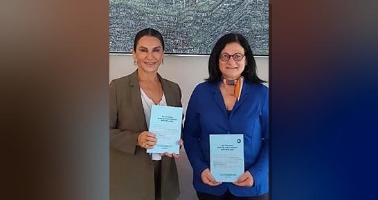 Halkla ilişkiler uzmanı Sibel Önbaş'ın 80'li ve 90'lı yılların meslektaşlarıyla