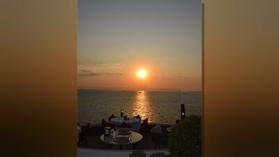 Teras 1885, İzmir Ticaret Odası'nın et ve balık ağırlıklı restoranı;