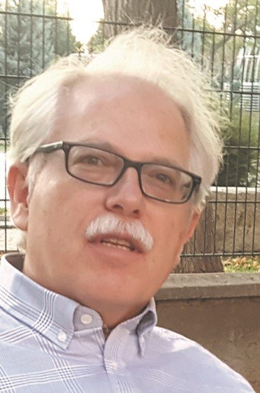 Dr. Zeki Hozer yazar fotoğrafı